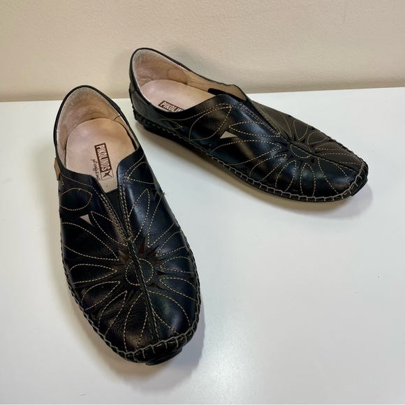 Pikolinos Jerez 578-7399 Loafers Black Leather Floral Cutout Boho Travel Sz 39EU - Picture 3 of 9